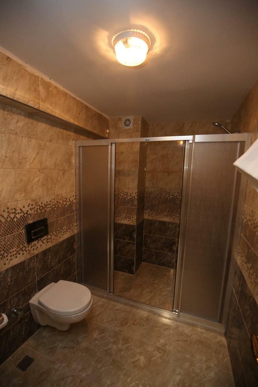 Yues Hotel Istanbul Exterior photo